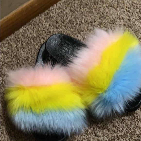 Slippers - Picture 4 of 15